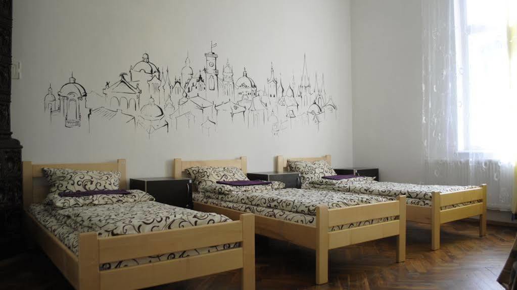 Randevu Hostel Liov Exterior foto